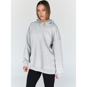 Trendy Queen Women's Oversized Fleece Hoodie for Winter