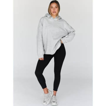 Trendy Queen Women's Oversized Fleece Hoodie for Winter