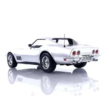 1969 Chevy Corvette Diecast Model Car - 1/18 Scale