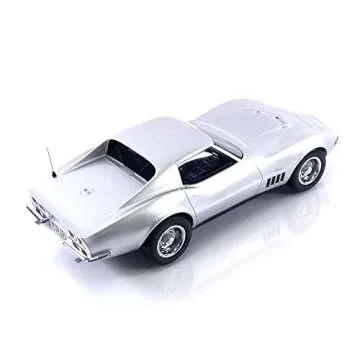1969 Chevy Corvette Diecast Model Car - 1/18 Scale