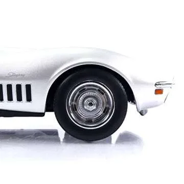 1969 Chevy Corvette Diecast Model Car - 1/18 Scale