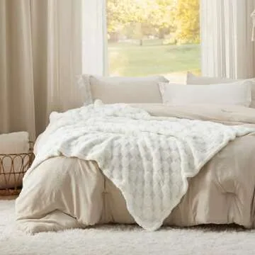 Bedsure White Throw Blanket for Couch - Super Soft Cozy Blankets for Bed, Cute Small Fleece Throws for Girls and Women, 50x60 Inches