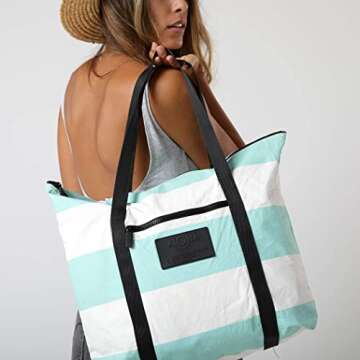 ALOHA Collection Umbrella Stripe Zipper Tote in Pool