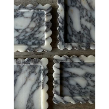 Viola Marble Scallop Tray for Elegant Gatherings