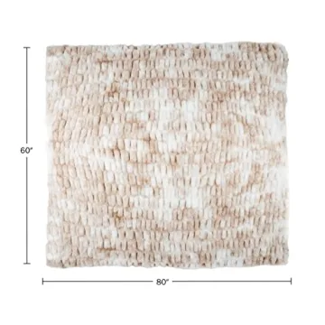Luxurious Oversized Faux Fur Blanket for Cozy Comfort
