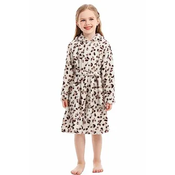 XINNE Girls Hooded Flannel Bathrobe for Toddlers