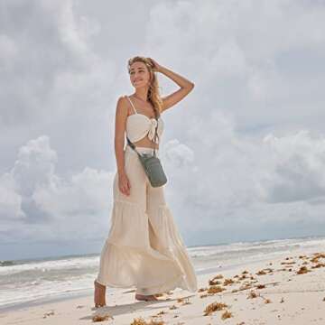 Travelon Anti-Theft Boho Insulated Water Bottle Tote, Black Solid