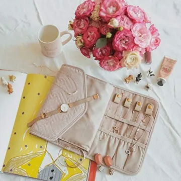 BAGSMART Travel Jewelry Organizer - Compact & Stylish