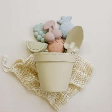 ForeverElla Silicone Beach Toy Set - Eco-Friendly, Easy to Clean, 5 Sand Toy Molds, Shovel & Beach Bag - Beach Toys for Kids Ages 4-8, Toddlers 1-3, Baby Beach Toys - Travel Friendly