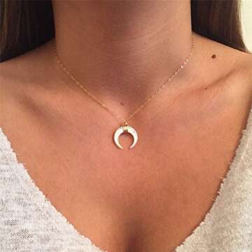 JczR.Y Vintage Resin Ox Horn Crescent Moon Pendant Necklace for Women - Statement Boho Jewelry Gift ...