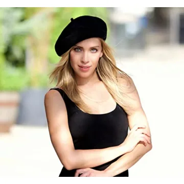 Stylish AWAYTR Wool Beret for All Seasons