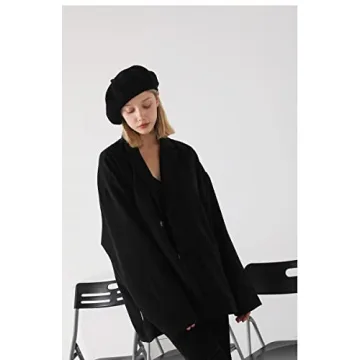 Stylish AWAYTR Wool Beret for All Seasons