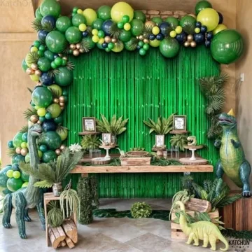 KatchOn Green Streamers - 3.2x8 Feet Party Decorations