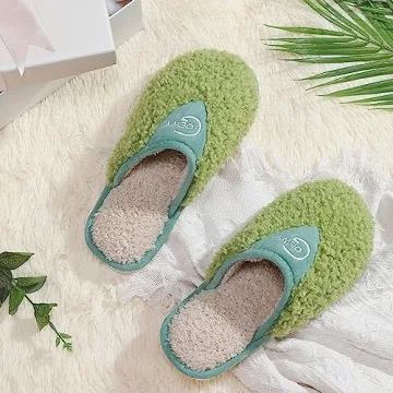 GOEWY Cozy Fuzzy Slippers for Women Indoor and Outdoor Non Slip Memory Foam House Shoes Christmas Gift for Women Mom Girlfriend Daughter