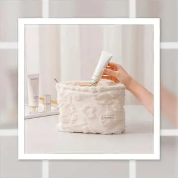 Chic Duleylv Fluffy Makeup Bag for Women Stylish Organizer