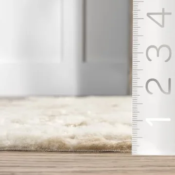 Shop nuLOOM Iraida 6x8 Shaped Cowhide Area Rug