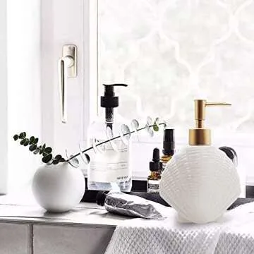 Stylish Shell-Shaped Soap Dispenser for Home Decor
