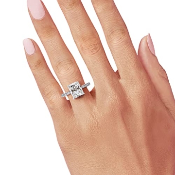 Bo.Dream Radiant Cut Engagement Ring in Platinum Plated
