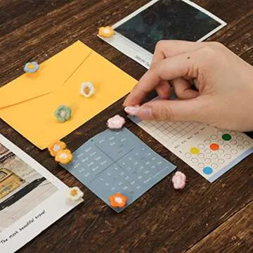 30PCS Flower Push Pins Color Push Pins Flower Thumb Tacks Bulletin Board Pushpins for Cork Board Map Photo Office Home Decoration (6 Colors)