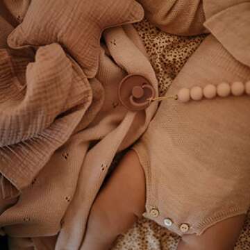 FRIGG Rope Natural Rubber Baby Pacifier | Made in Denmark | BPA-Free (Sage/Croissant, 0-6 Months)