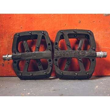 e*thirteen Base Flat Pedals - Unmatched Grip for Biking