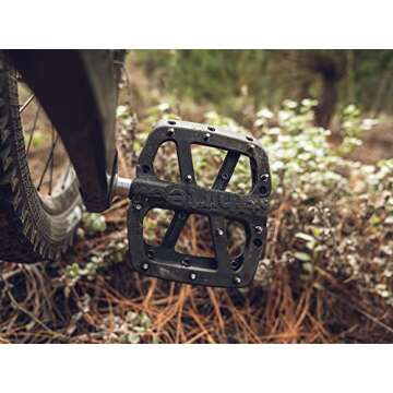 e*thirteen Base Flat Pedals - Unmatched Grip for Biking