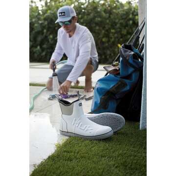 HUK Men's Rogue Wave Shoe