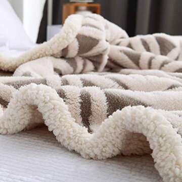 LOMAO Sherpa Fleece Blanket Fuzzy Soft Throw Blanket Dual Sided Blanket for Couch Sofa Bed (Grey, 40"x50")