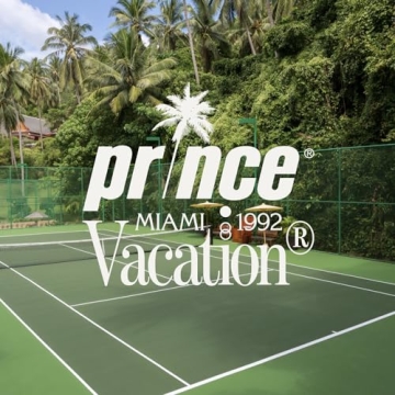 Vacation Ball Boy Tennis Candle - Nostalgia & Luxury