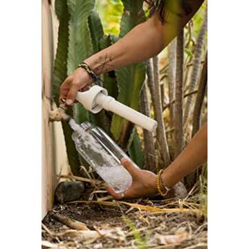 LifeStraw Go Series – BPA-Free Water Filter Bottle for Travel and Everyday use removes Bacteria, parasites and microplastics, Improves Taste, 1L Clear