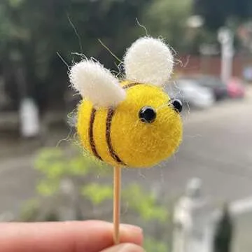 AcceLeah Wool Felt Bumble Bee Craft Set 25Pcs