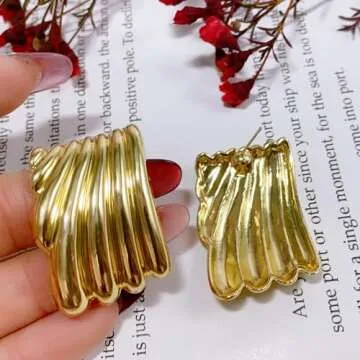 Gold Statement Earrings for Women Trendy Chunky Gold Square Earrings Textured Stud Earrings for Women Lightweight Big Shell Wings Drop Earrings for Her (square-gold)