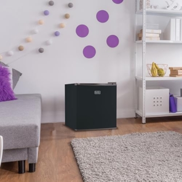 BLACK+DECKER Compact Mini Fridge 1.7 Cu Ft Black