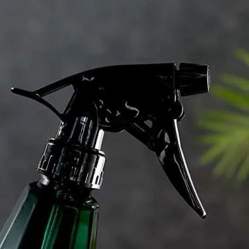 MAYEV 1L Plastic Spray Bottle for Home and Garden