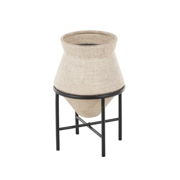 Stylish Deco 79 Metal Decorative Vase for Modern Homes