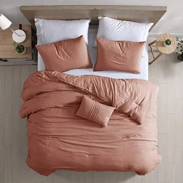 Elegant Down Alternative Comforter Set for Cozy Sleep
