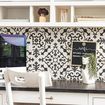 Elegant Face Vase Gift Set with Faux Succulents for Home Decor