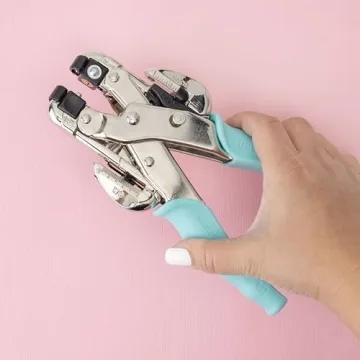 We R Memory Keepers Crop-A-Dile Eyelet Setter - Craft must-have