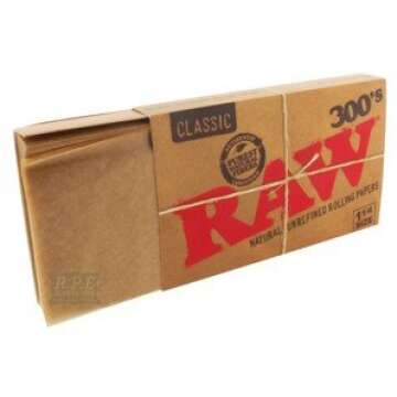 RAW 300 Classic 1.25 1 1/4 Size Rolling Papers, 300 Count (Pack of 1)
