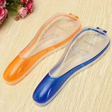 Compact Razor Holder for Travel Convenience