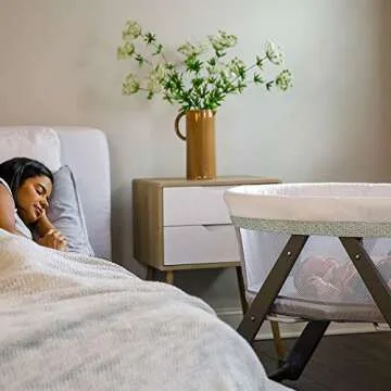 Spacious Rocking Bassinet for Newborns - Ingenuity