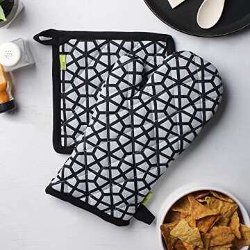 Premium Kitchen Combo 100% Cotton - Set of Apron, Oven Mitten, Pot Holder & Pair of Kitchen Towels for Gifting, Baking, Thanksgiving & Cooking | The Hive in Black Printed | Pack of 5