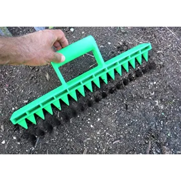 Gardinnovations Heavy-Duty Seed Digger for Easy Planting
