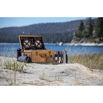 Luxurious Windsor Picnic Basket Set for 4 by Picnic Time