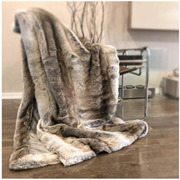 Eikei Luxury Faux Fur Throw Blanket - Super Soft Oversized Cozy Afghan Reversible Plush Velvet 60x70