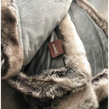 Eikei Oversized Faux Fur Throw Blanket for Cozy Glam
