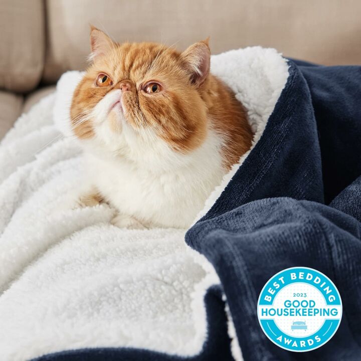 Bedsure Sherpa Fleece Throw Blanket - 50x60 Navy