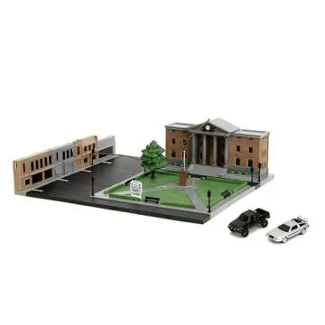 Jada Nanoscene Back to The Future Hill Valley Courthouse Diorama – Movie-Inspired Miniature Diorama incl. 2 Iconic Vehicles (Time Machine & Toyota Pickup) – Collectible Scene for Adults and Kids
