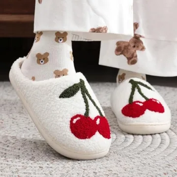 Menore Christmas Reindeer Slippers for Warm Comfort