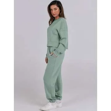 ANRABESS Womens 2 Piece Outfits Lounge Sets Cropped Sweatshirt & Joggers Fashion Sweatsuit Sweat Set 2024 Fall Travel Green Medium